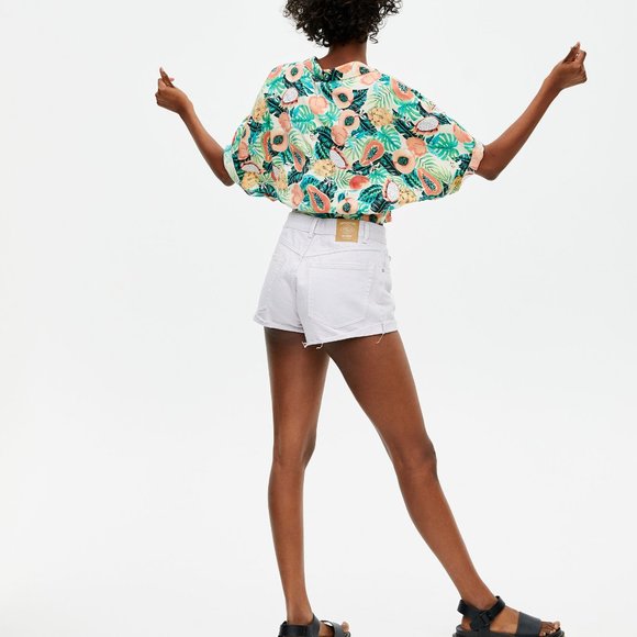 Size- L-XL, Pull & Bear printed crop shirt for women - Picture 2 of 7